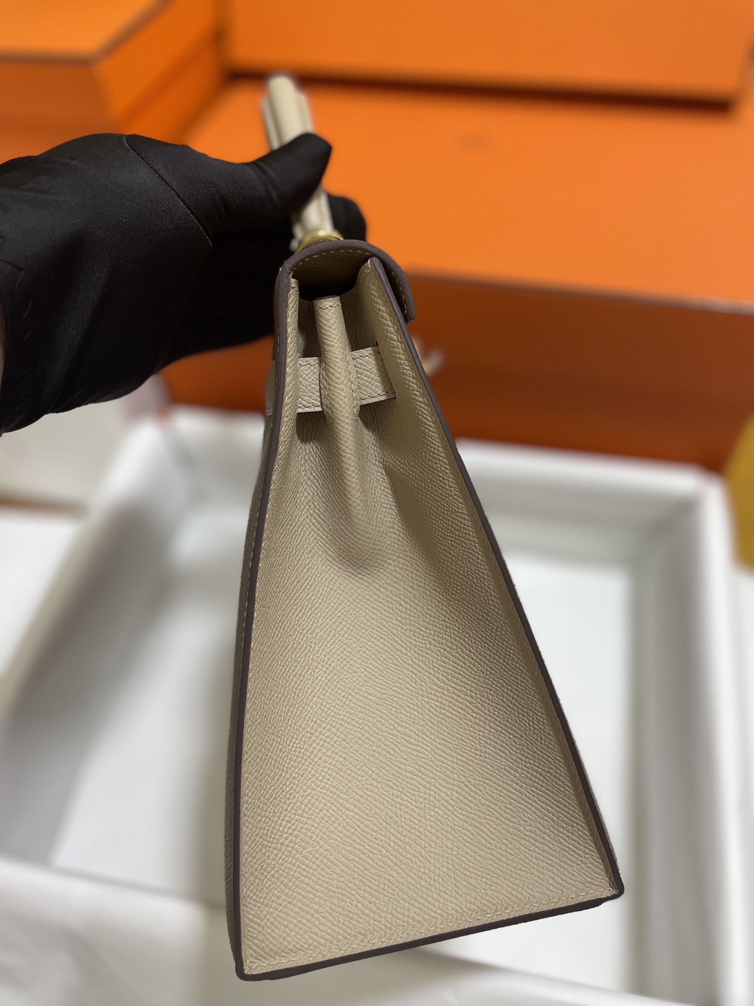 Hermès（爱马仕）kelly 凯莉包 epsom 大象灰 拼 风衣灰 金扣 28cm