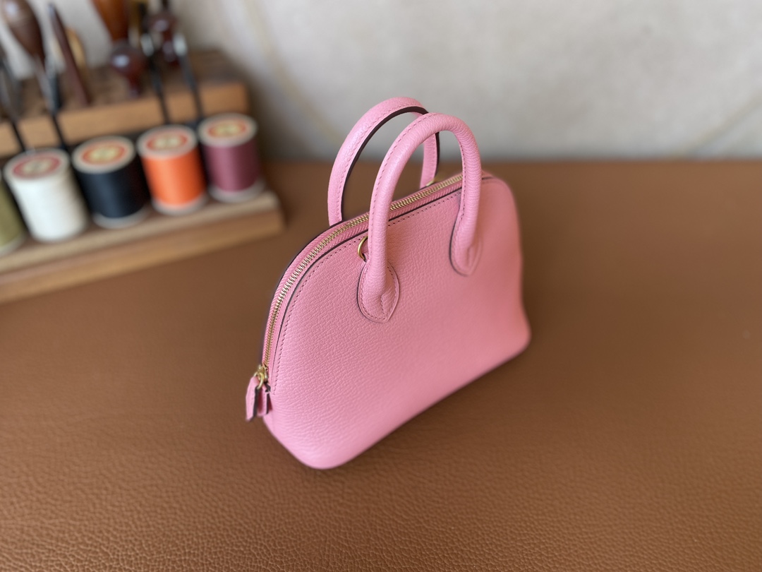 Hermès（爱马仕）Mini Bolide Chevre 山羊皮 3Q 新樱花粉 金扣 19cm