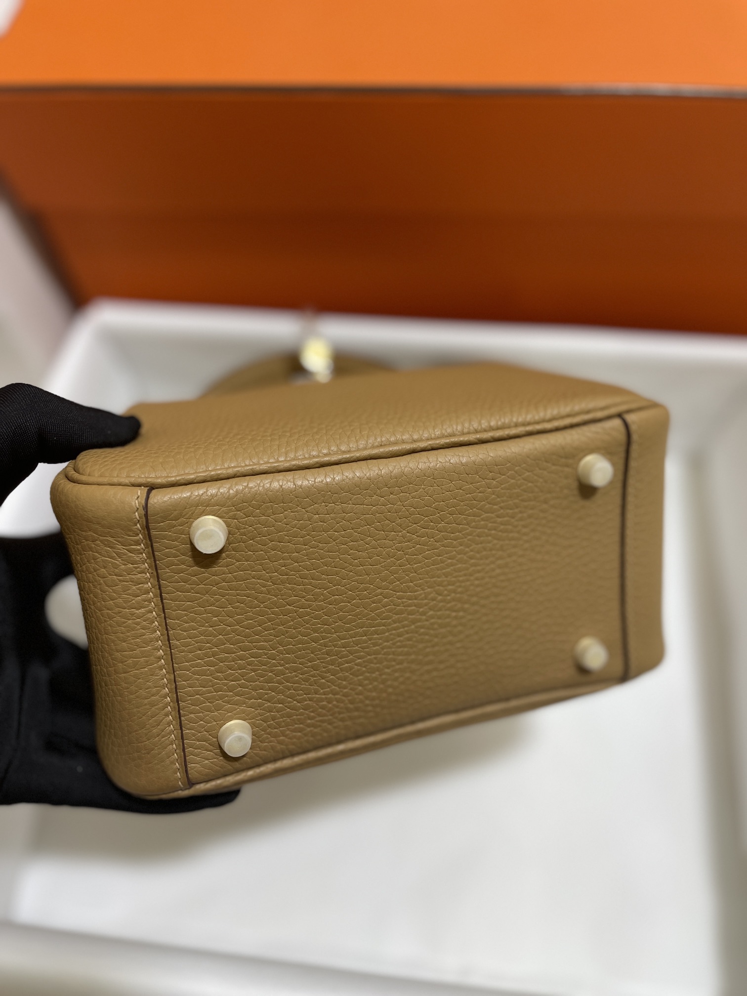 Hermès（爱马仕）Mini Lindy TC 饼干色 金扣 20cm