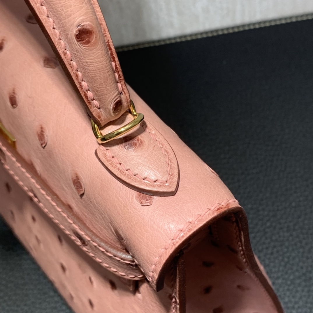 Hermès（爱马仕）mini Kelly 迷你凯莉 南非kk鸵鸟 陶瓷粉 金扣 19cm