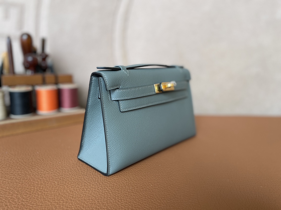 Hermès（爱马仕）Mini Kelly pochette epsom 杏仁绿 金扣 22cm