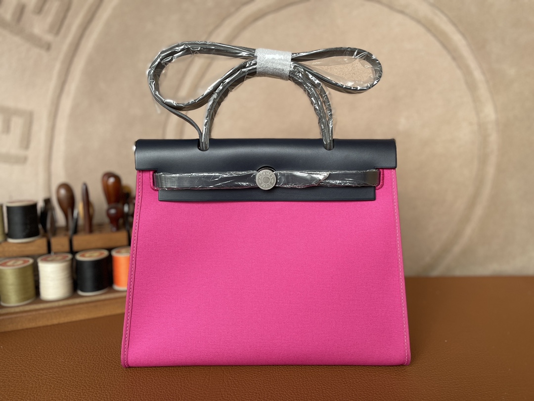Hermès（爱马仕）Herbag Box 拼 帆布 午夜蓝 拼 玫瑰紫 银扣 31cm