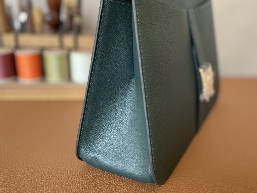 Hermès（爱马仕）Halzan evercolor 6o 松柏绿 金扣 31cm