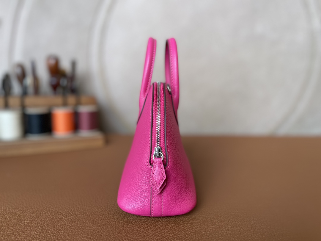 Hermès（爱马仕）Mini Bolide Chevre 山羊皮 桃红色 银扣 19cm