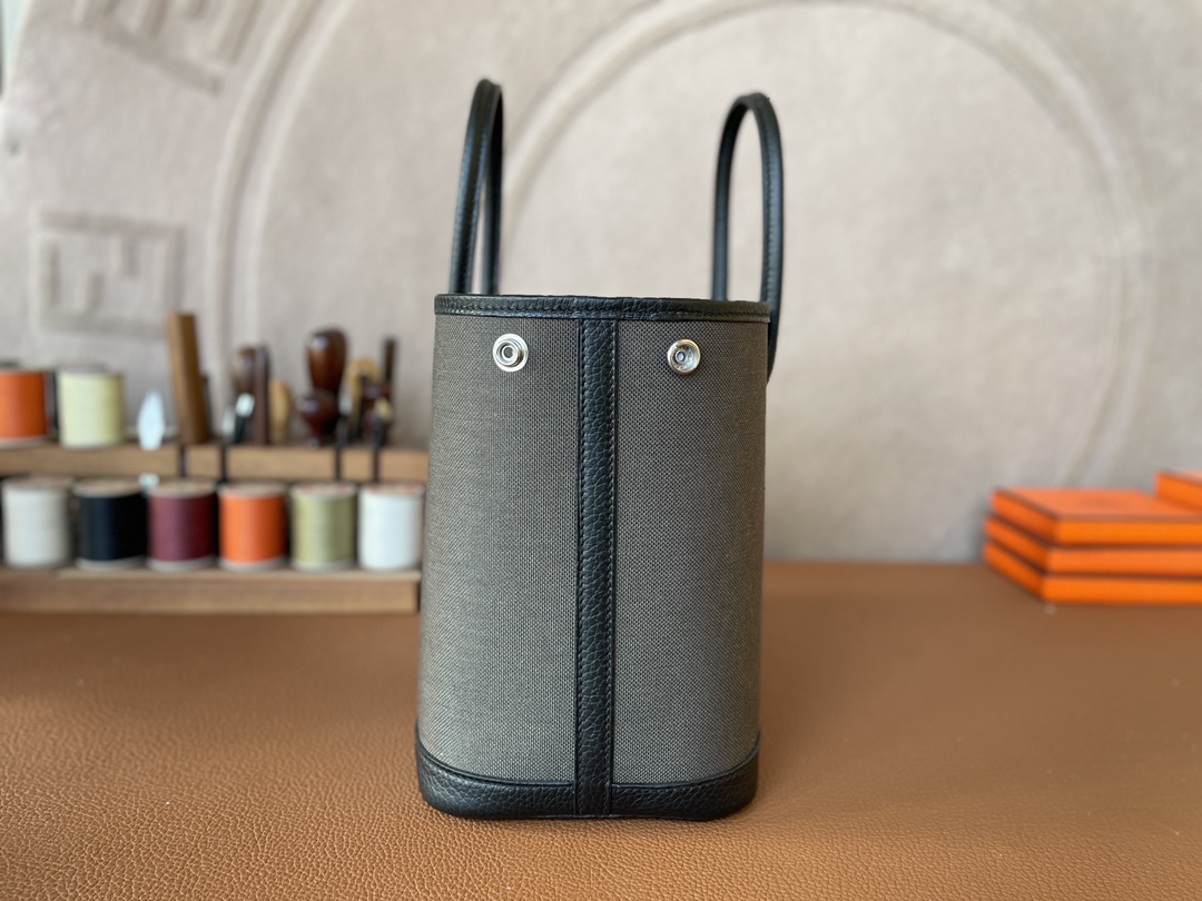Hermès（爱马仕）Garden Party 花园包 TC 拼 帆布 黑色 拼 军绿色 银扣 30cm