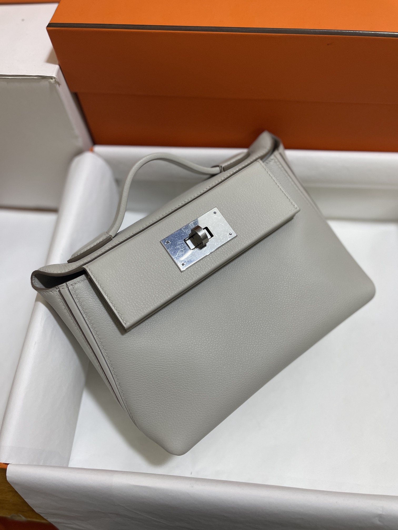 Hermès（爱马仕）Mini 2424 evercolor 拼 swift 珍珠灰 银扣 21cm