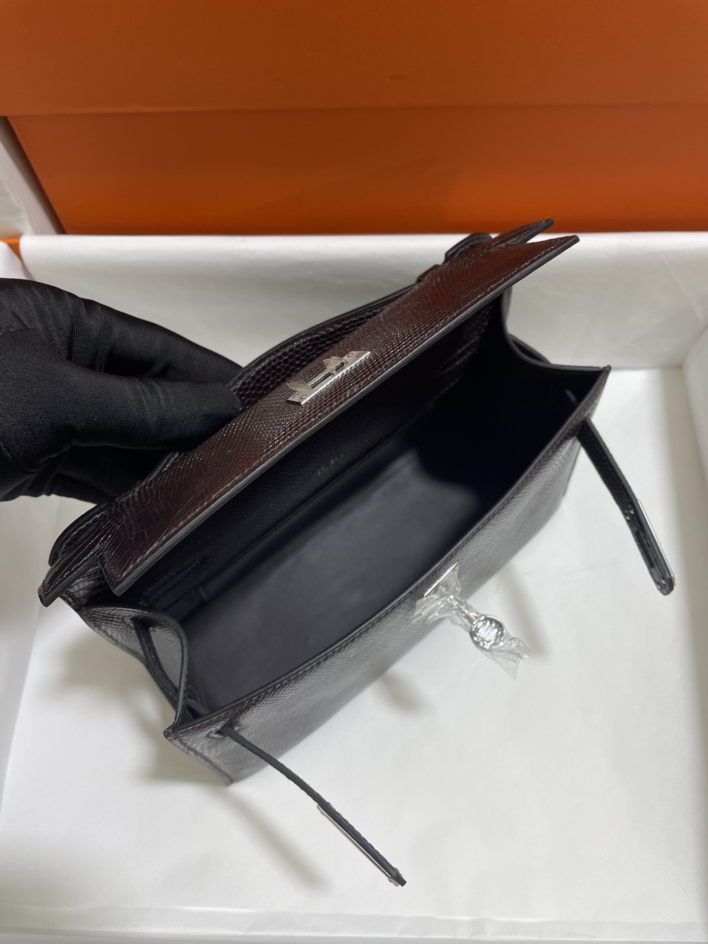 Hermès（爱马仕）Mini Kelly 迷你凯莉 蜥蜴皮 蜥蜴皮色 一代 银扣 22cm