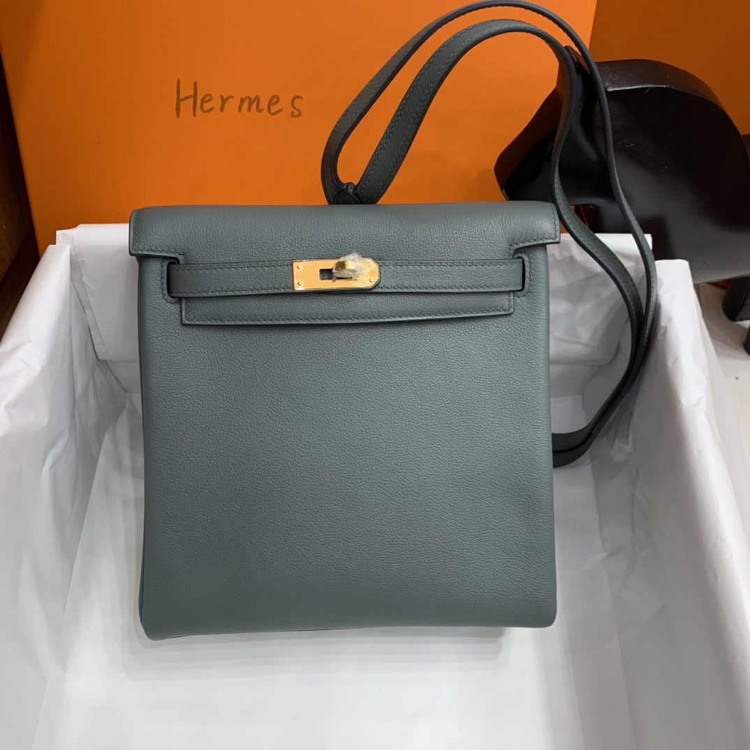 Hermès（爱马仕）Kelly ado Evercolor 杏仁绿 金扣 20cm