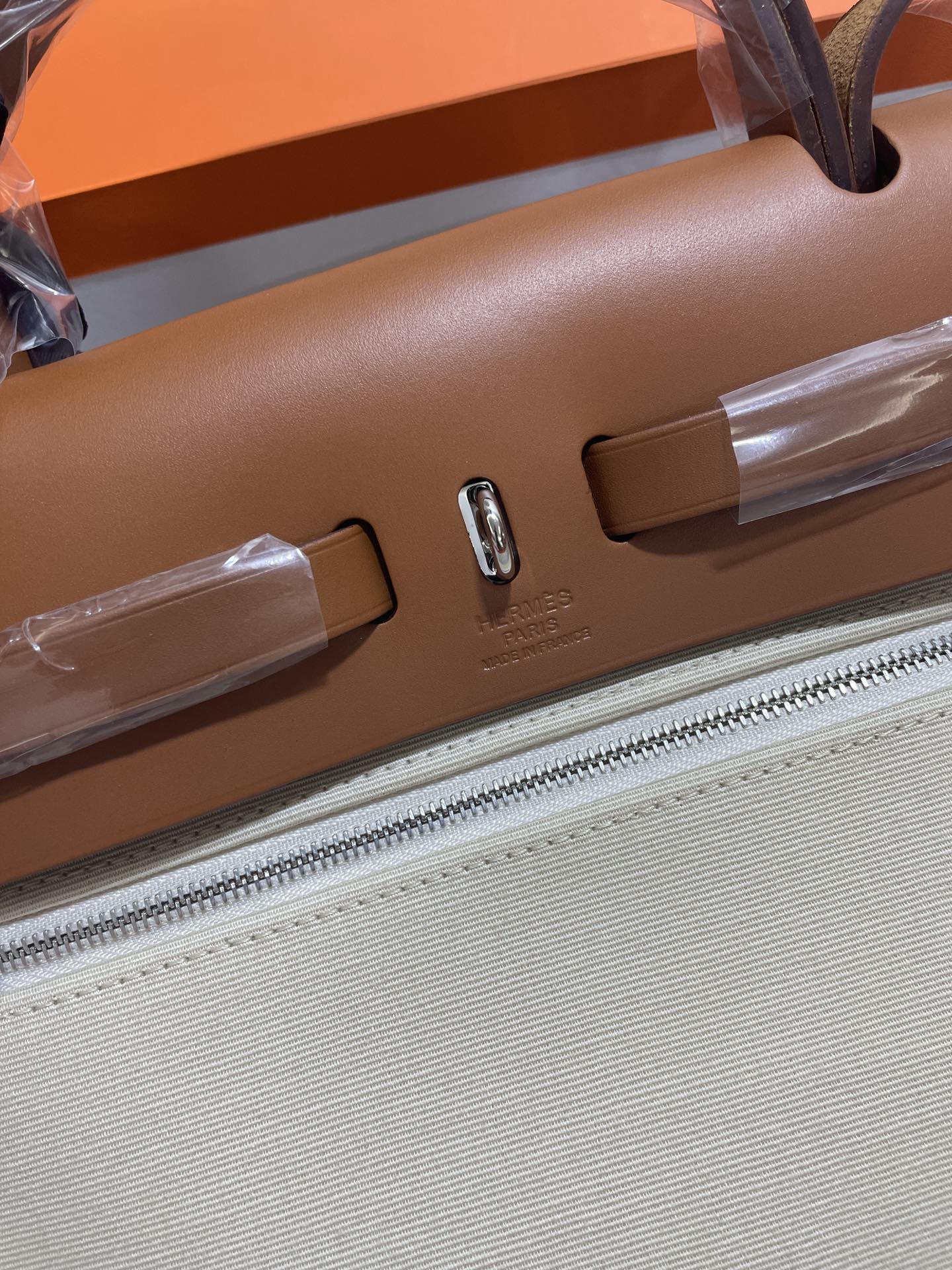 Hermès（爱马仕）Herbag 中咖 拼 米白 细布 31cm