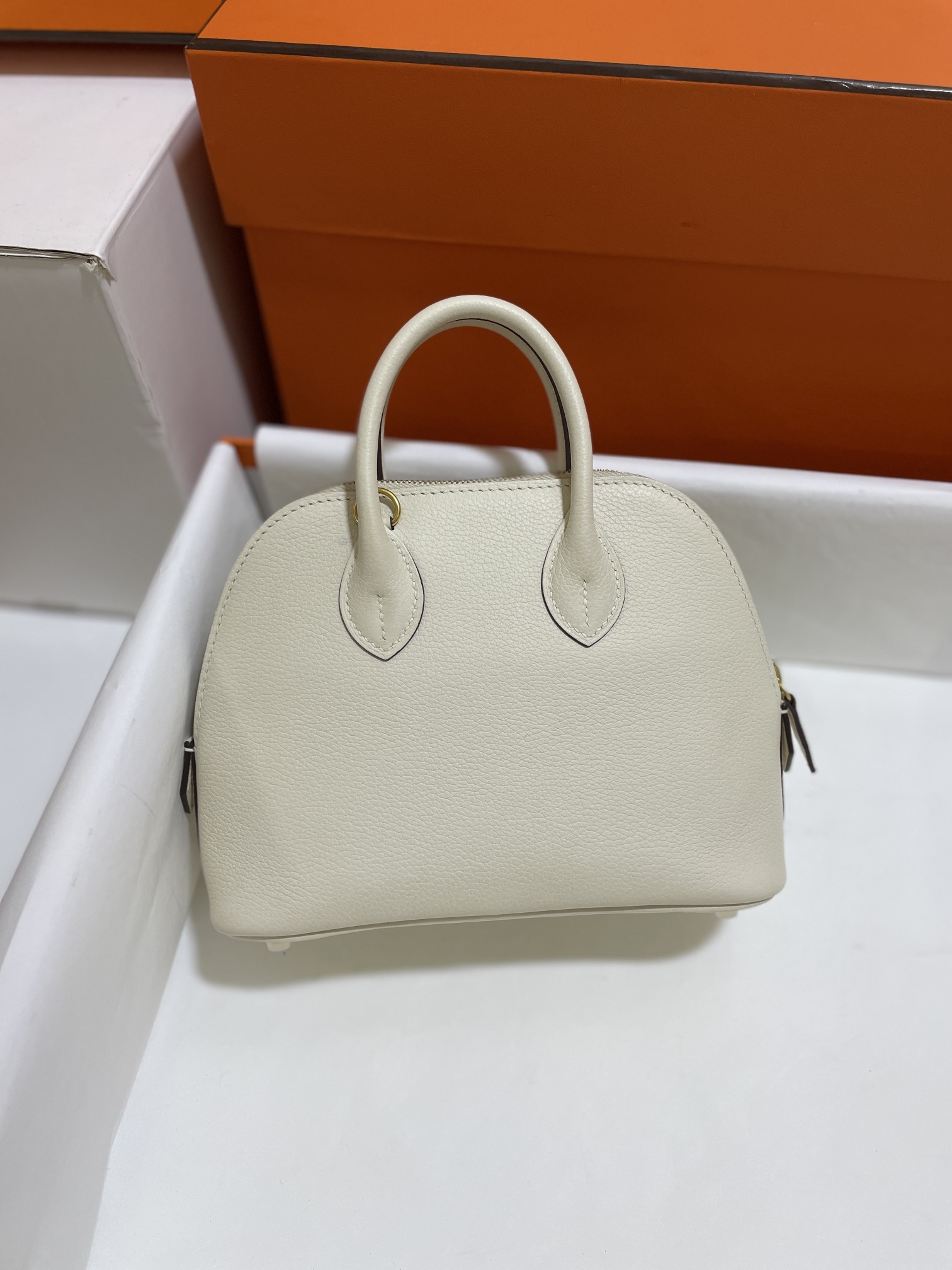 Hermès（爱马仕）Mini Bolide 迷你保龄球包 Evercolor 奶油白 金扣