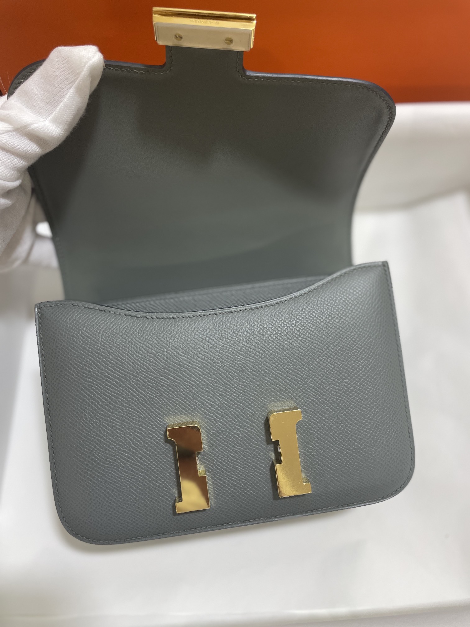 Hermès（爱马仕）Constance 康康 epsom 杏仁绿 金扣 19cm