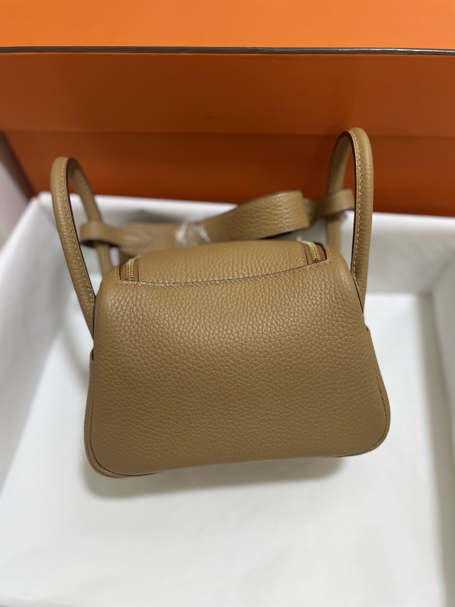 Hermès（爱马仕）Mini Lindy TC 饼干色 金扣 20cm