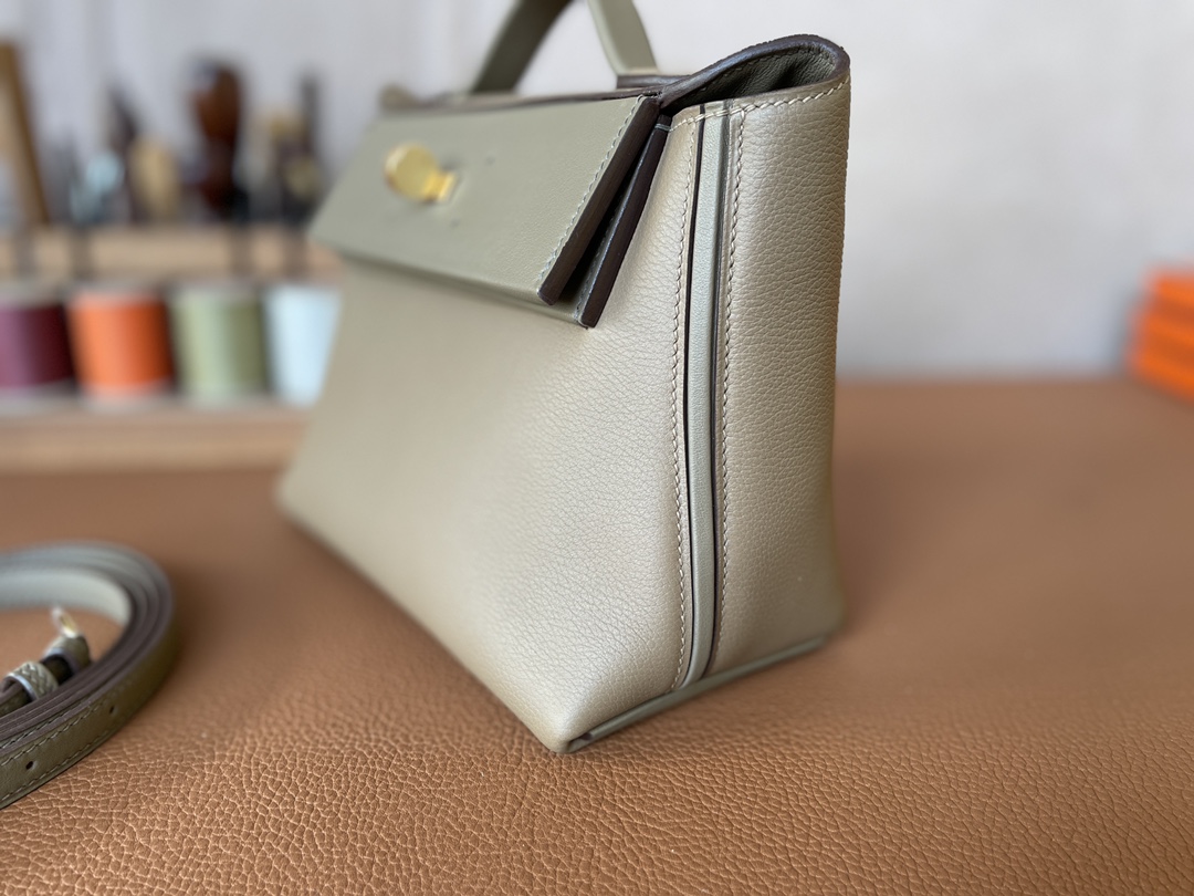 Hermès（爱马仕）Mini Kelly 2424 evercolor 威马犬米色 拼 大象灰 金扣 21cm