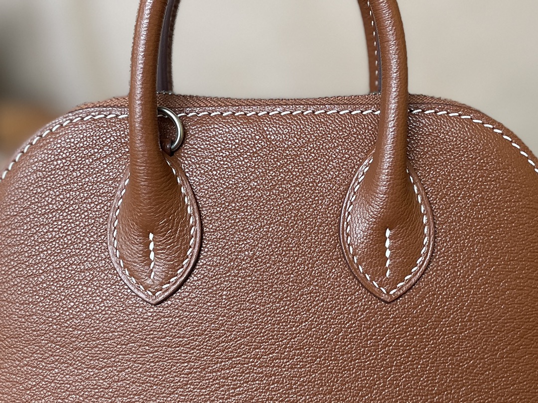 Hermès（爱马仕） Mini Bolide Chevre 山羊皮 深金棕色 银扣 19cm