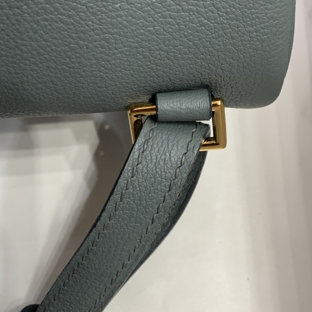 Hermès（爱马仕）Kelly ado Evercolor 杏仁绿 金扣 20cm