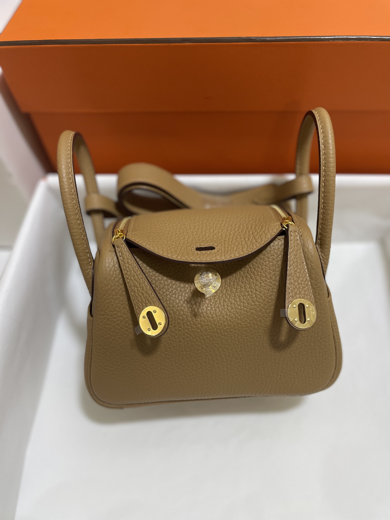 Hermès（爱马仕）Mini Lindy TC 饼干色 金扣 20cm