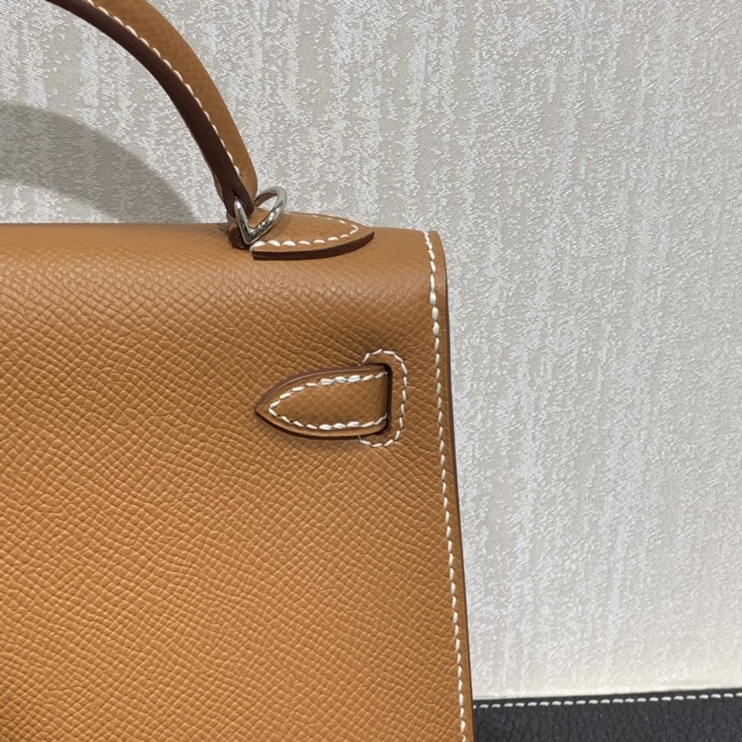 Hermès（爱马仕）mini Kelly 迷你凯莉 Epsom 金棕色 银扣 19cm