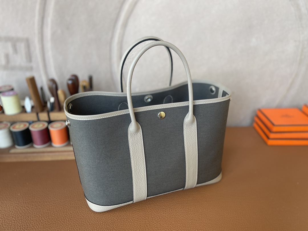 Hermès（爱马仕）Garden Party 花园包 TC 拼 帆布 斑鸠灰 拼 军绿色 银扣 30cm