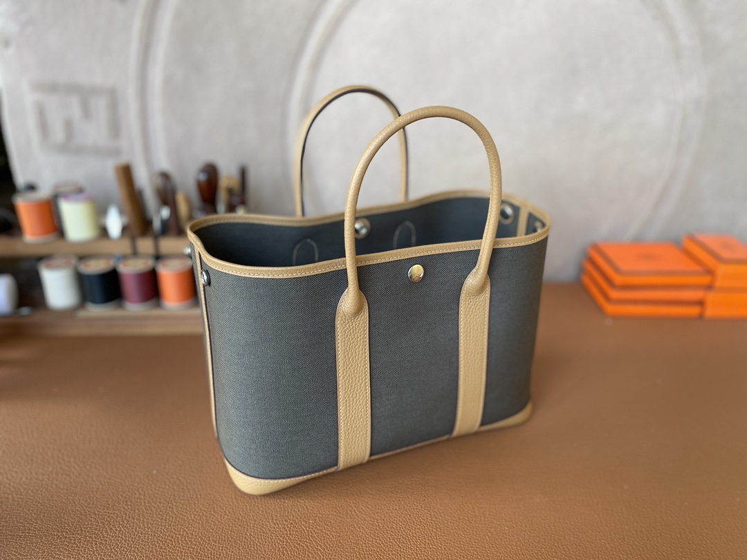 Hermès（爱马仕）Garden Party 花园包 TC 拼 帆布 饼干色 拼 军绿色 银扣 30cm