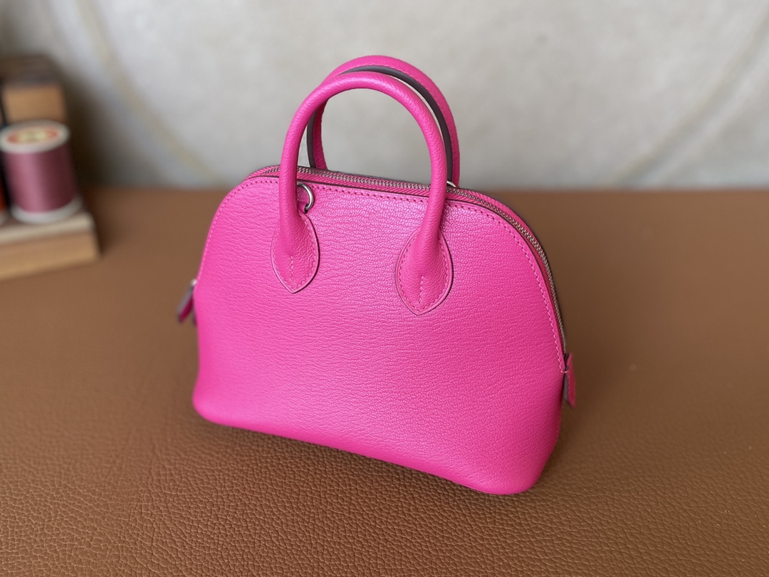 Hermès（爱马仕）Mini Bolide Chevre 山羊皮 桃红色 银扣 19cm
