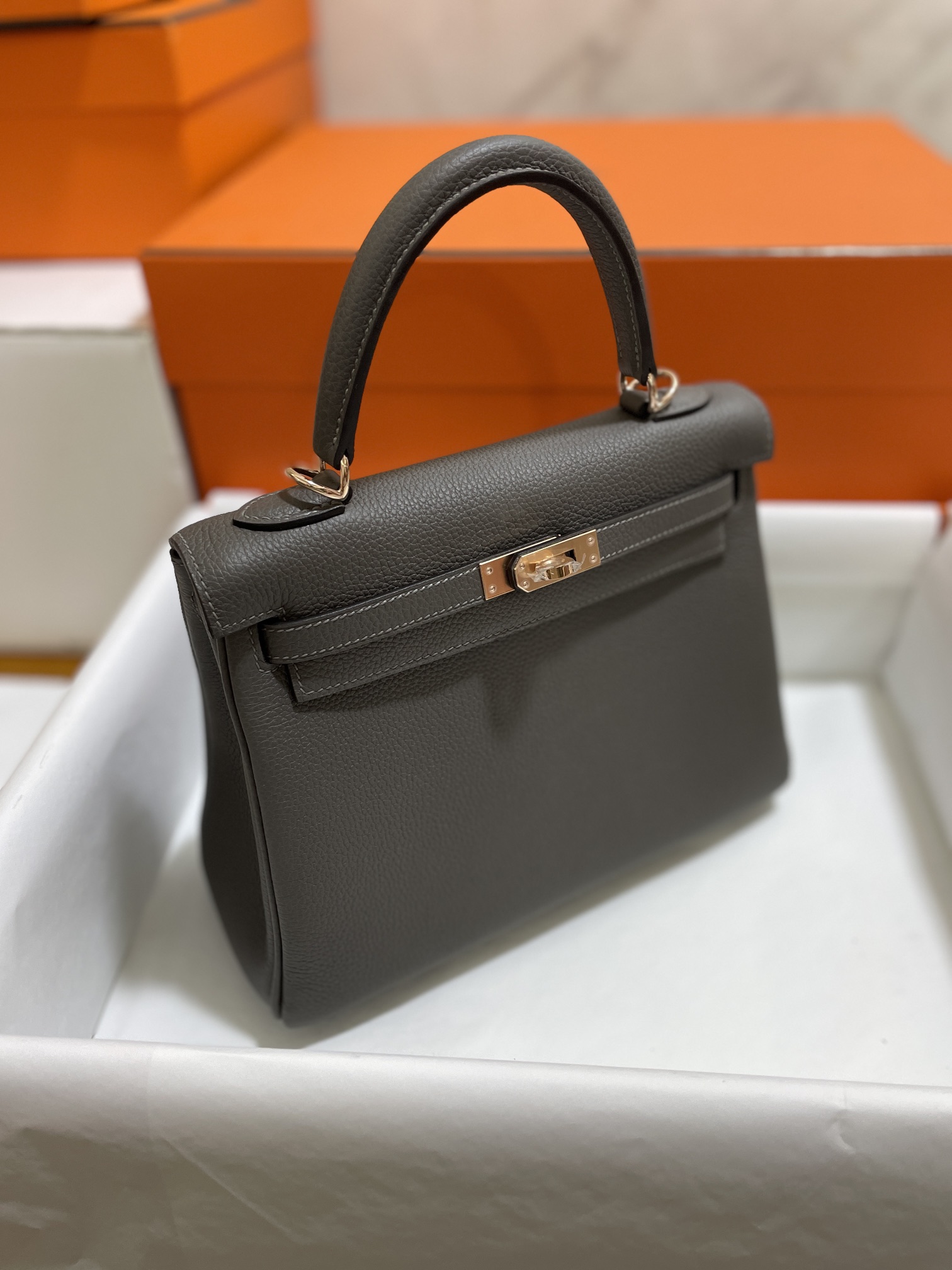 Hermès（爱马仕）kelly 凯莉包 togo 8F 锡器灰 玫瑰金扣 25cm