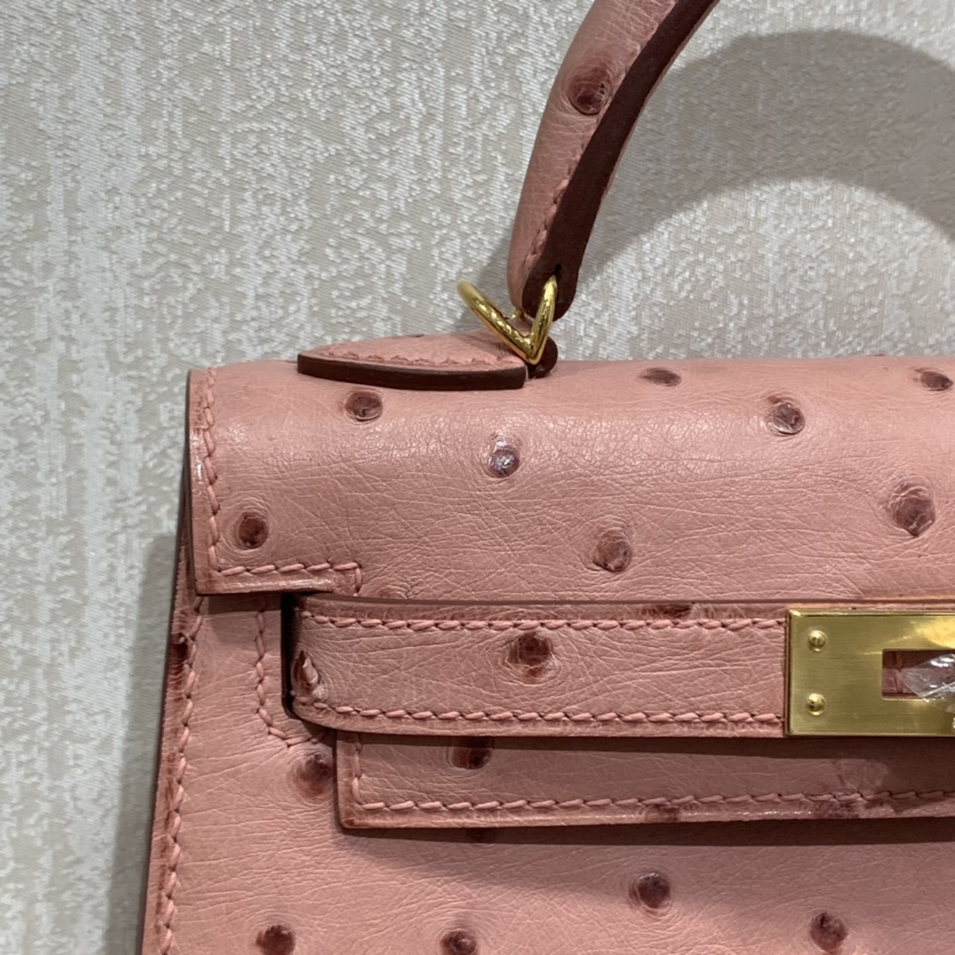Hermès（爱马仕）mini Kelly 迷你凯莉 南非kk鸵鸟 陶瓷粉 金扣 19cm