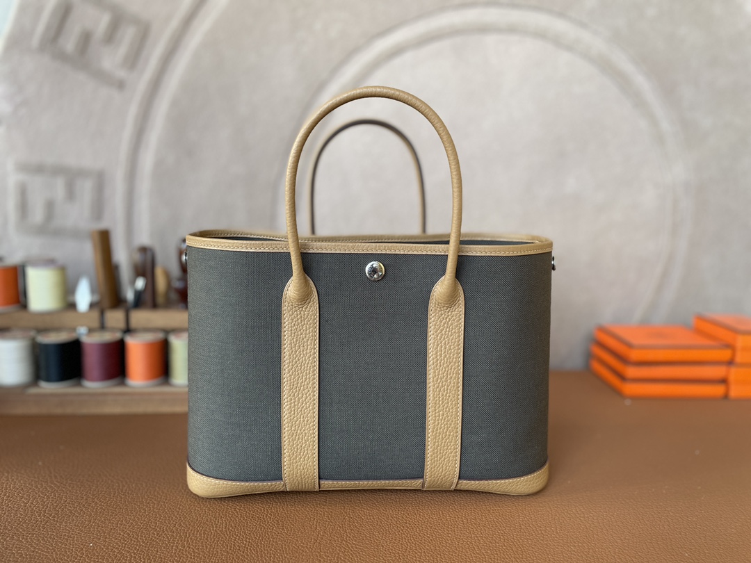 Hermès（爱马仕）Garden Party 花园包 TC 拼 帆布 饼干色 拼 军绿色 银扣 30cm