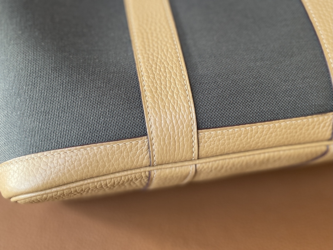 Hermès（爱马仕）Garden Party 花园包 TC 拼 帆布 饼干色 拼 军绿色 银扣 30cm
