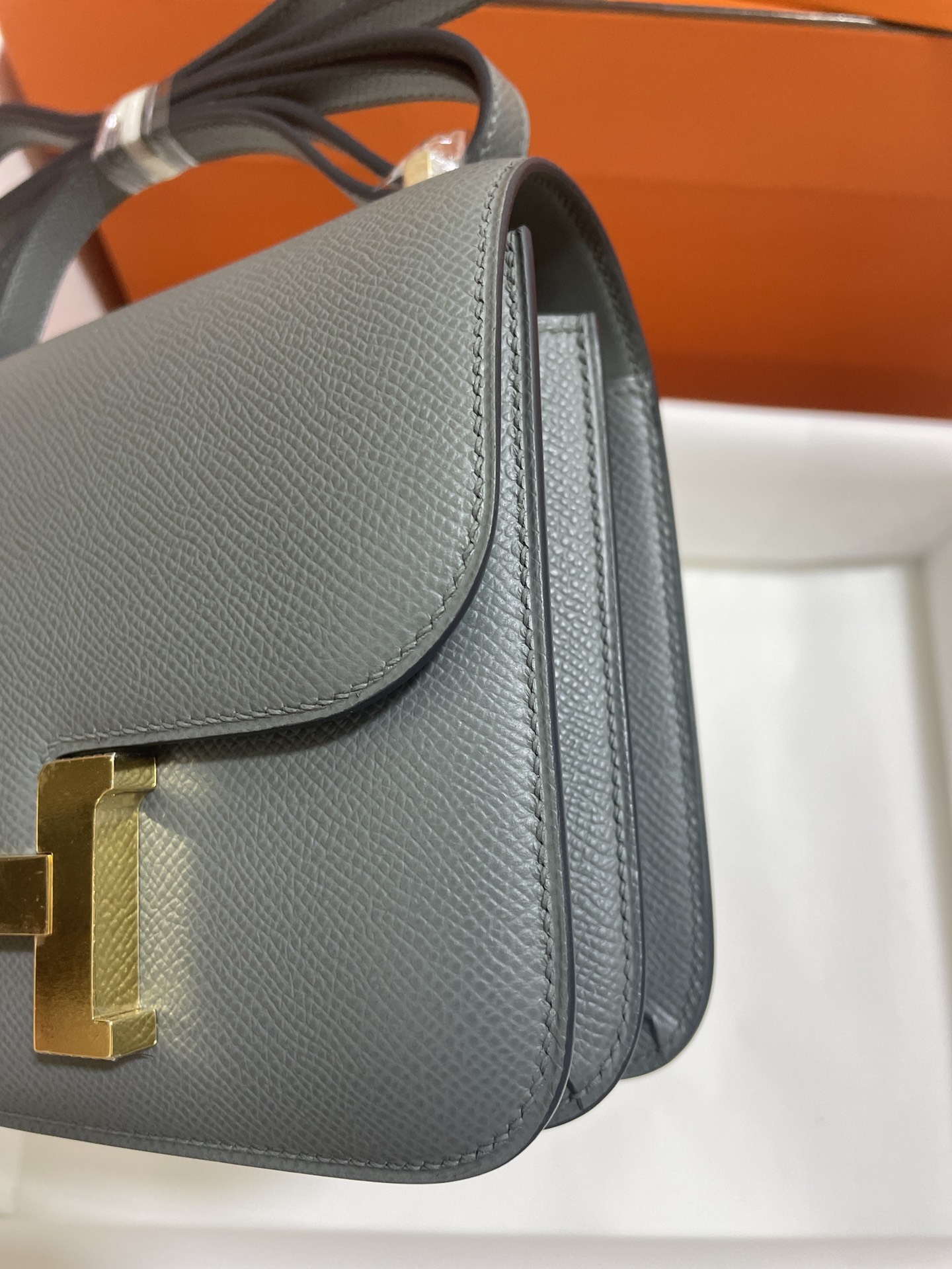 Hermès（爱马仕）Constance 康康 epsom 杏仁绿 金扣 19cm