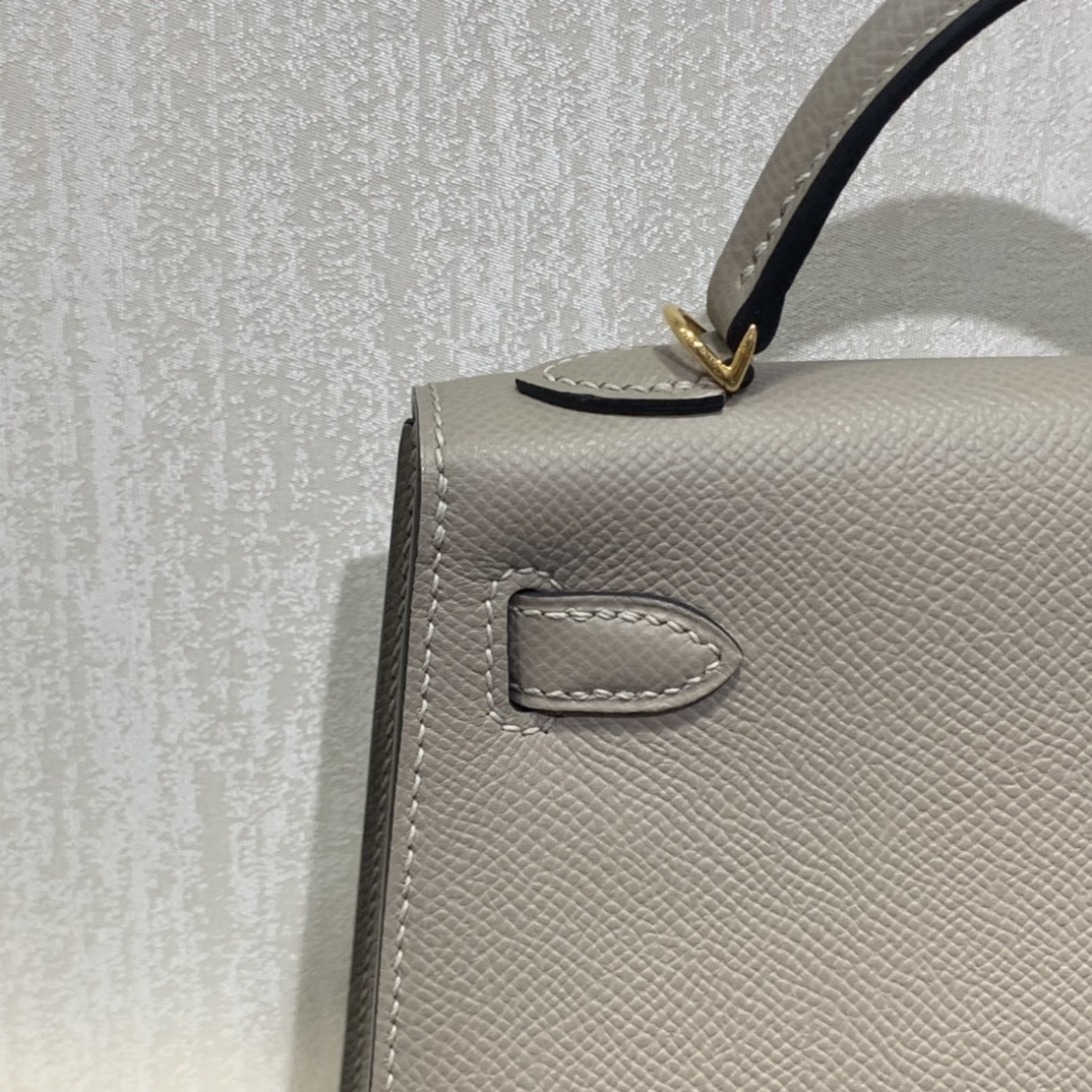 Hermès（爱马仕）mini Kelly 迷你凯莉 Epsom 沥青灰 金扣 19cm