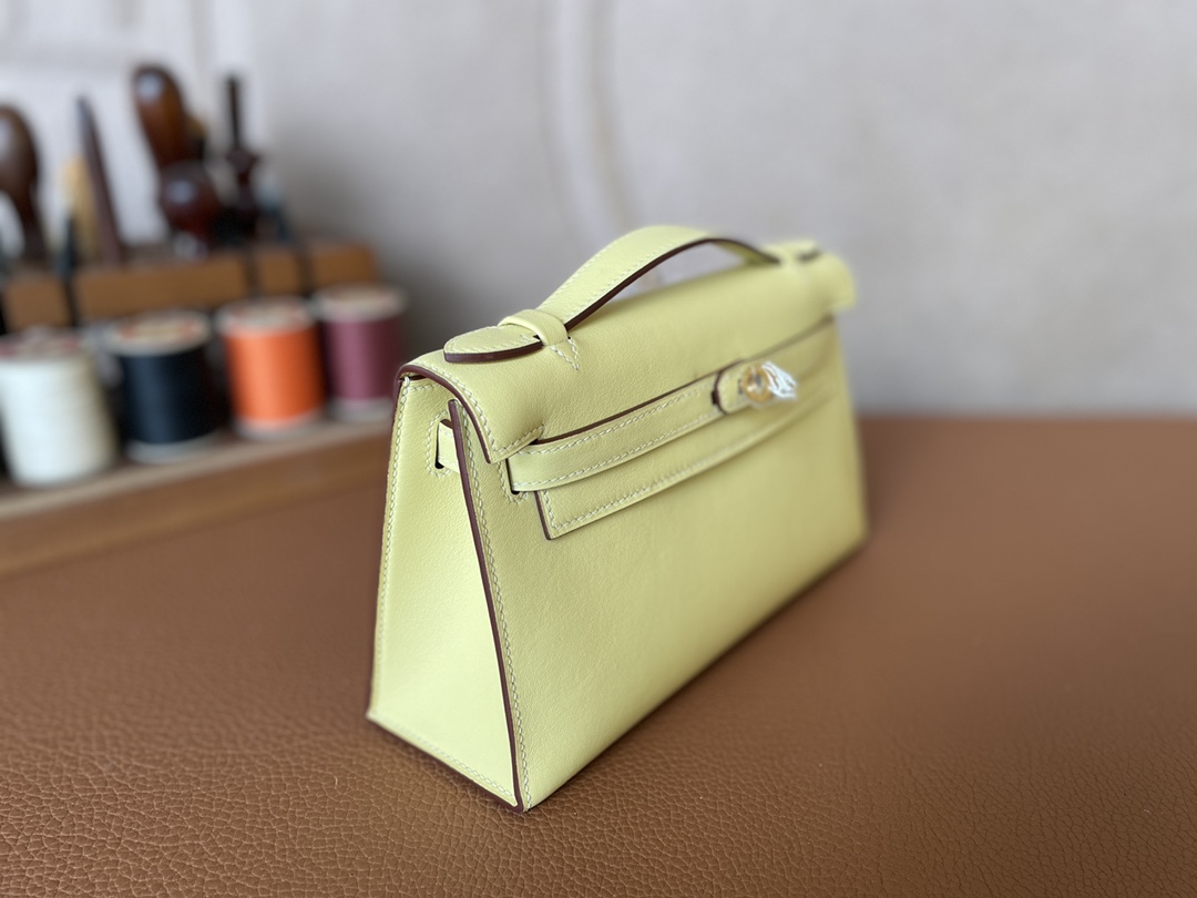 Hermès（爱马仕）Mini Kelly pochette Swift 1Z 小鸡黄 金扣 22cm