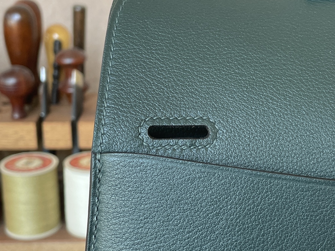 Hermès（爱马仕）Halzan evercolor 6o 松柏绿 金扣 31cm