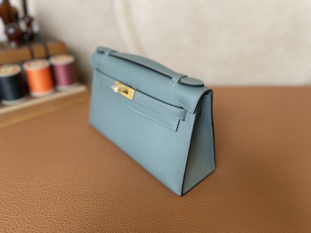 Hermès（爱马仕）Mini Kelly pochette epsom 杏仁绿 金扣 22cm