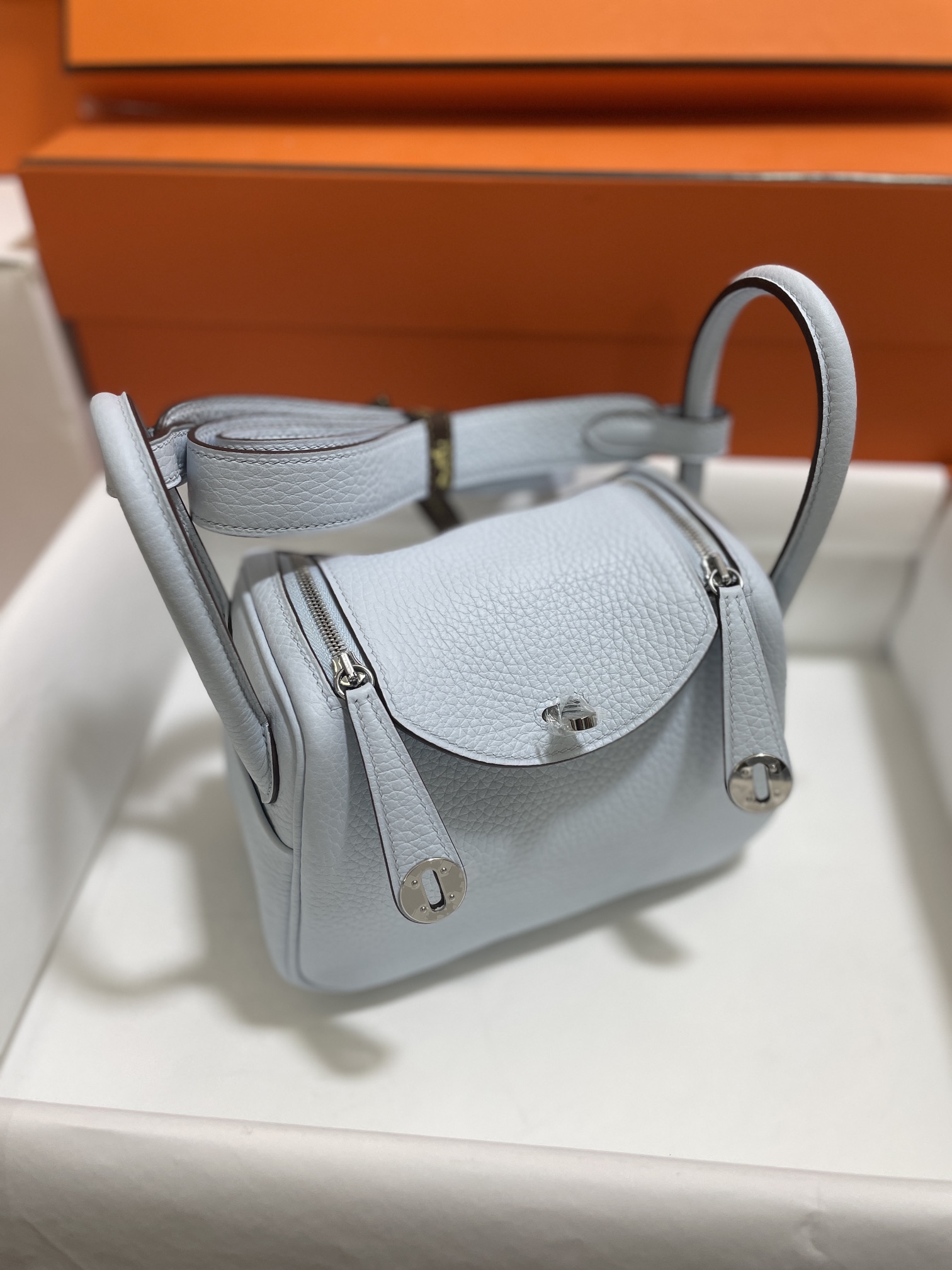 Hermès（爱马仕）Mini Lindy 迷你琳迪 TC 雾蓝 银扣 20cm