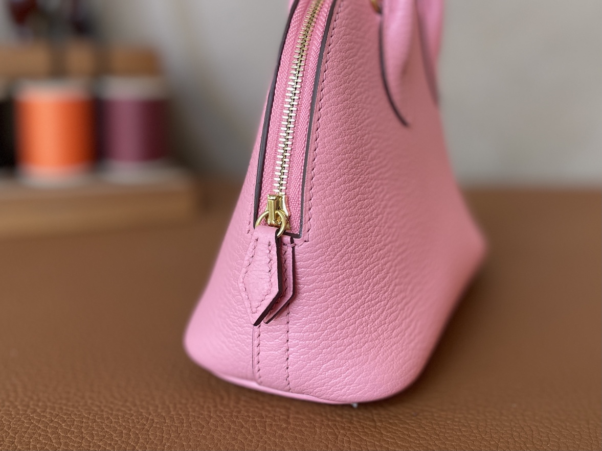 Hermès（爱马仕）Mini Bolide Chevre 山羊皮 3Q 新樱花粉 金扣 19cm