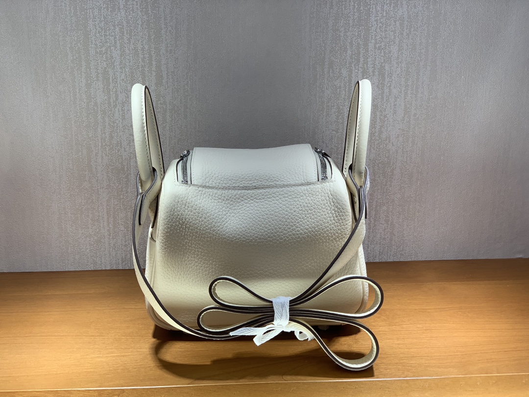 Hermès（爱马仕）Mini Lindy TC 奶油白 银扣 20cm