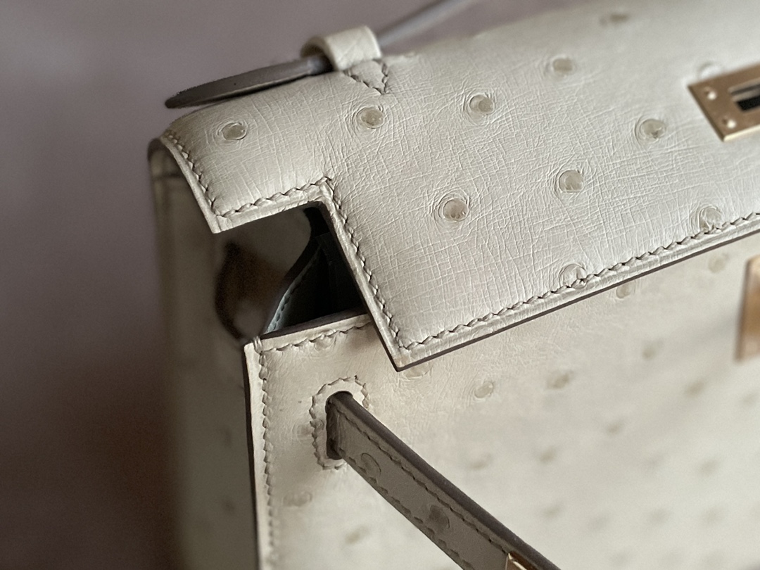 Hermès（爱马仕）Mini Kelly 迷你凯莉 鸵鸟皮 奶昔白 金扣 22cm