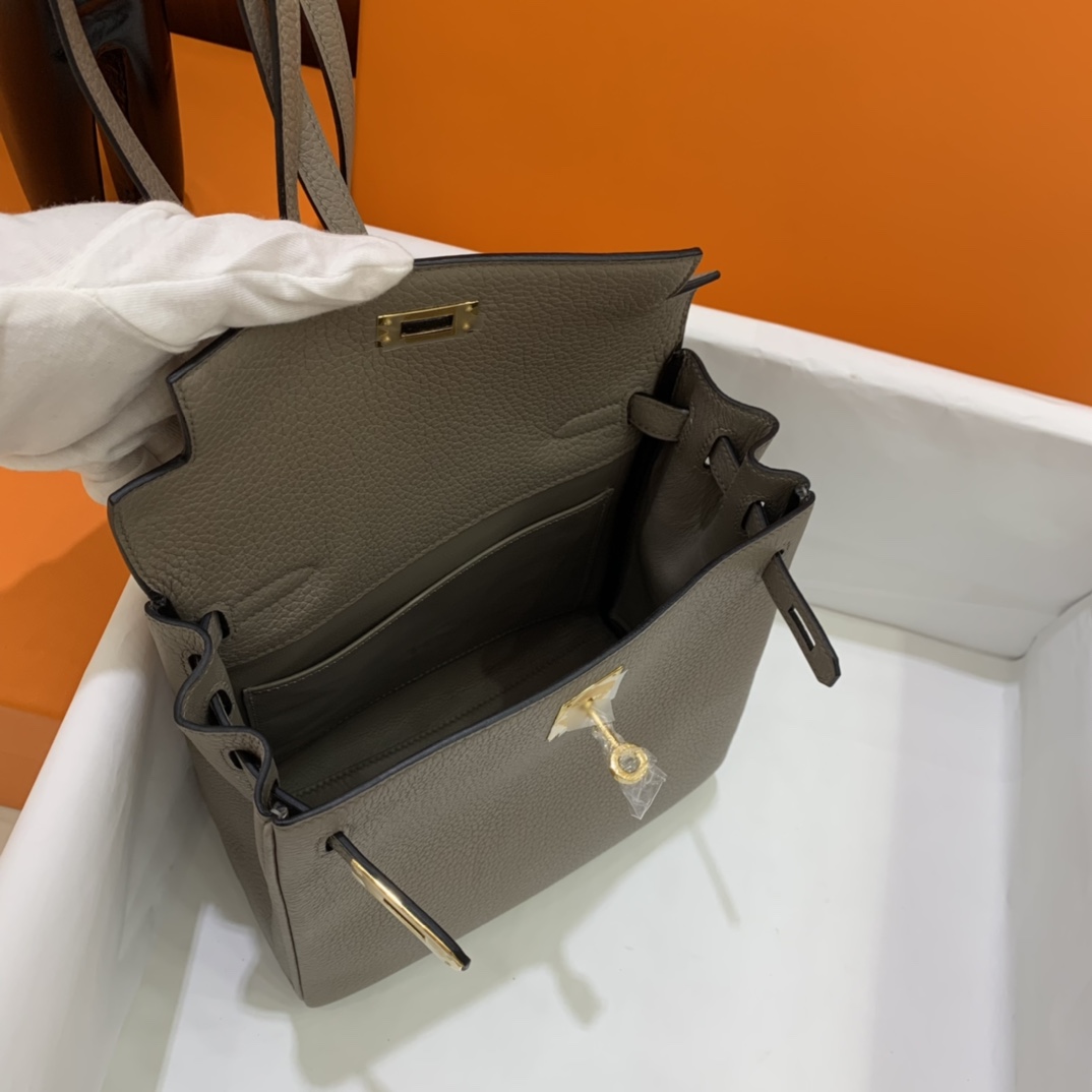 Hermès（爱马仕）Kelly ado TC M8 沥青灰 金扣 20cm