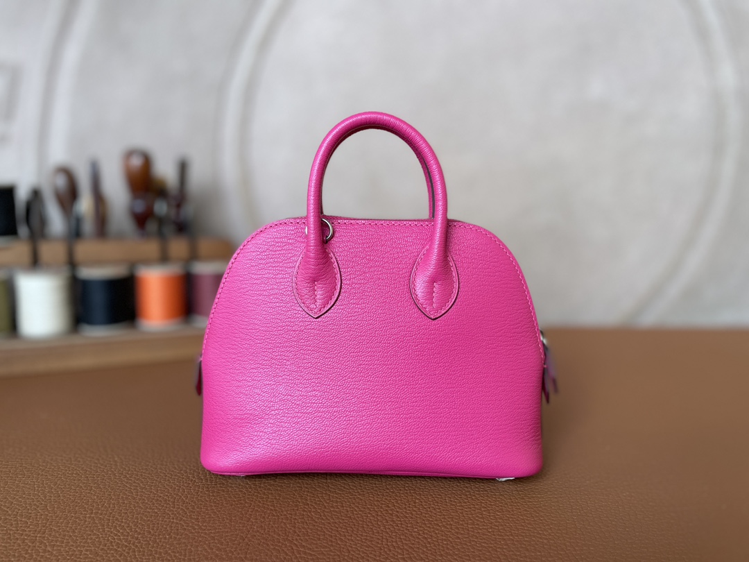 Hermès（爱马仕）Mini Bolide Chevre 山羊皮 桃红色 银扣 19cm