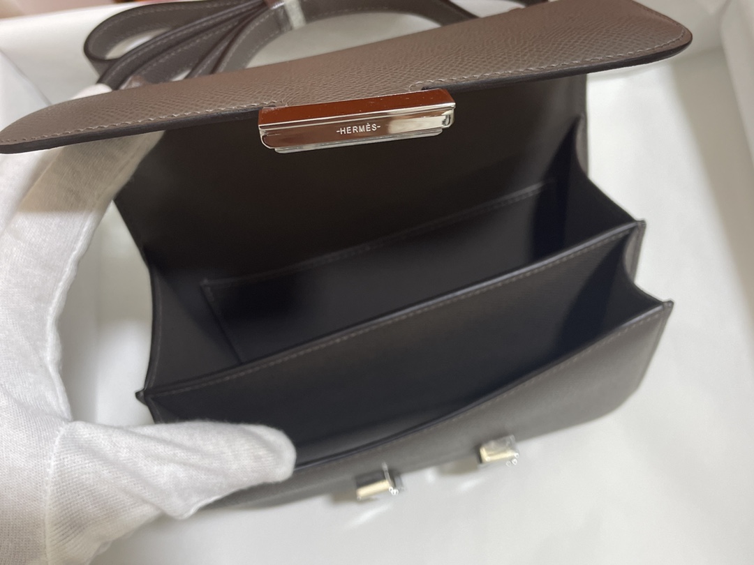 Hermès（爱马仕）Constance 康康 epsom 锡器灰 银扣 19cm