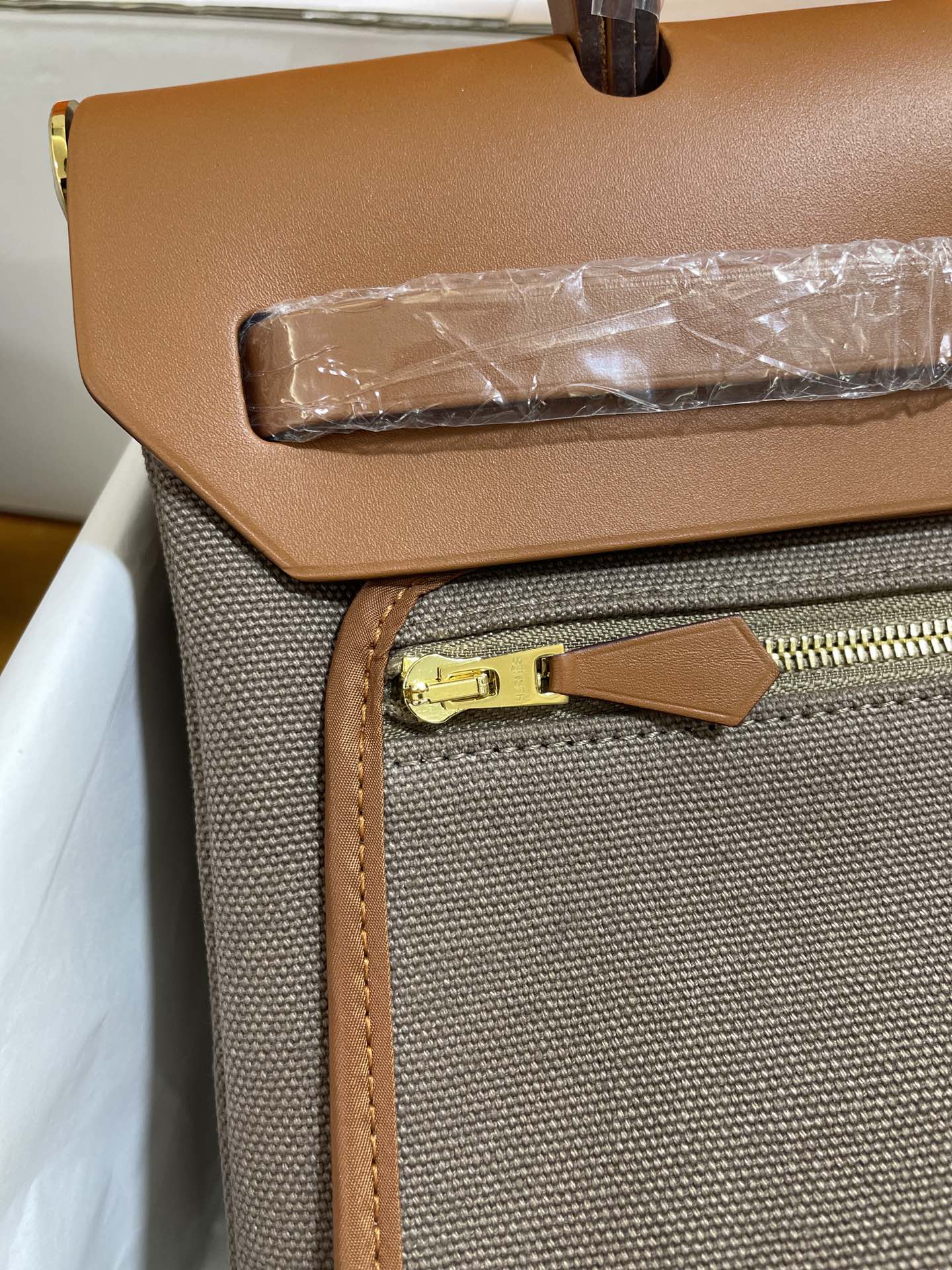 Hermès（爱马仕）Herbag Box 拼 帆布 金棕色 拼 大象灰 内缝 金扣 31cm