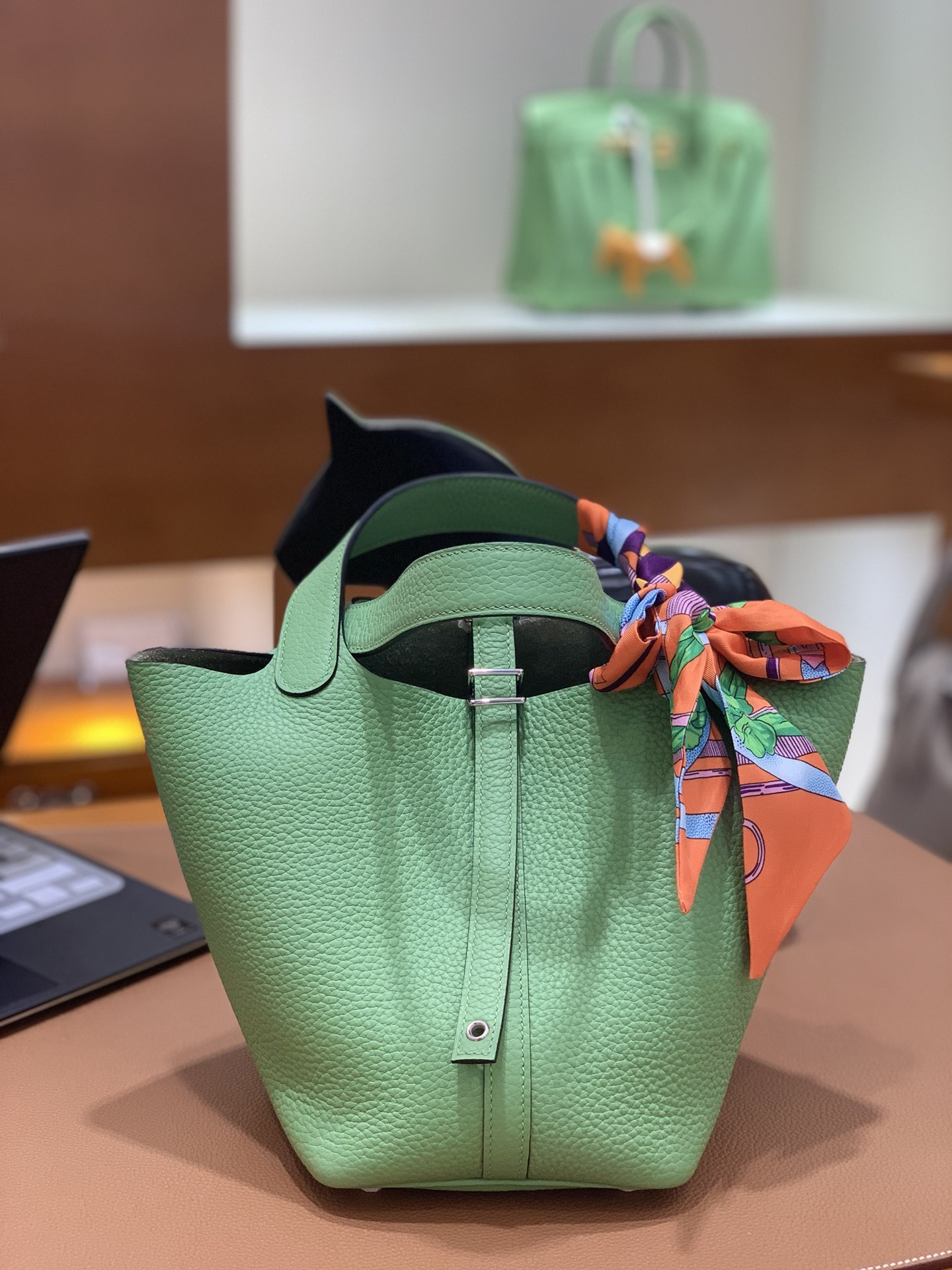 Hermès（爱马仕）Picotin 菜篮子 TC 3i 牛油果绿 银扣 18cm