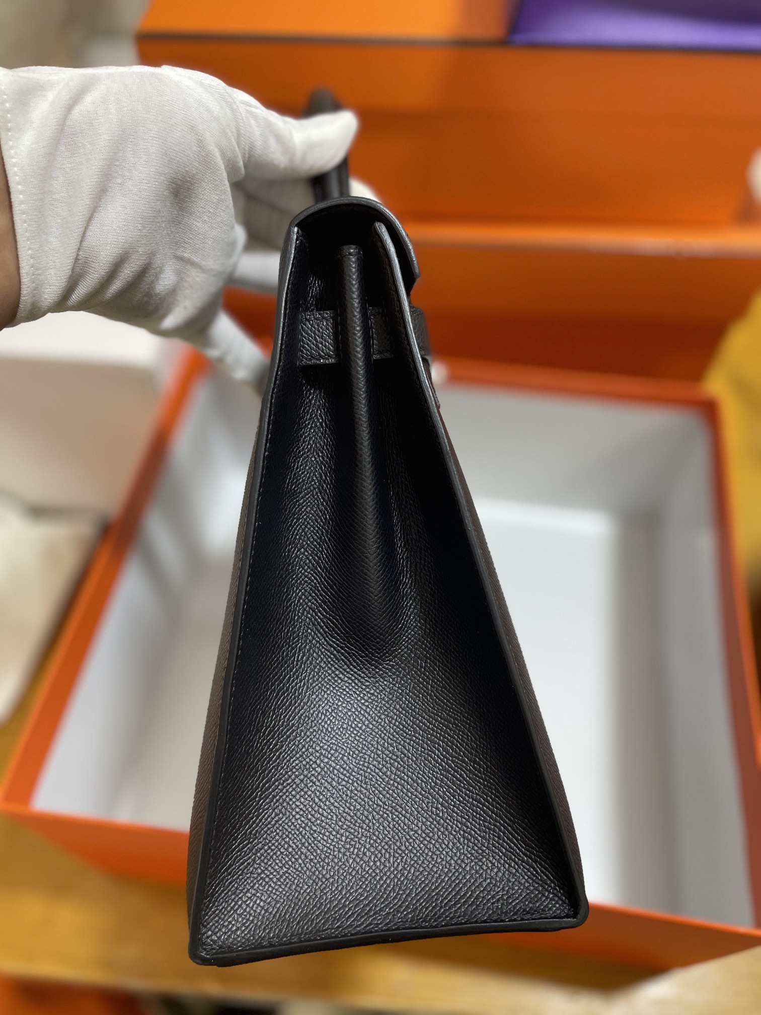 Hermès（爱马仕）Kelly 凯莉包 Epsom 黑色 银扣 32cm