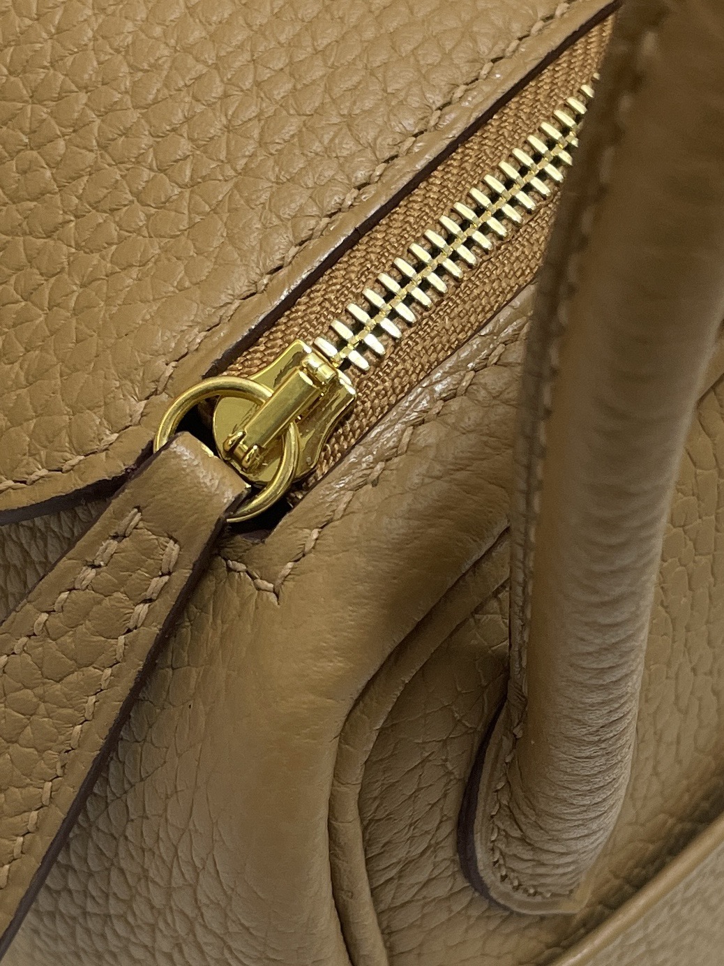 Hermès（爱马仕）Mini Lindy TC 饼干色 金扣 20cm