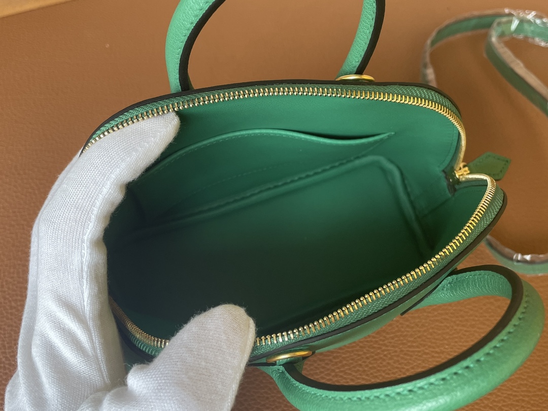 Hermès（爱马仕） Mini Bolide Chevre 山羊皮 U1 维罗纳绿 金扣 19cm