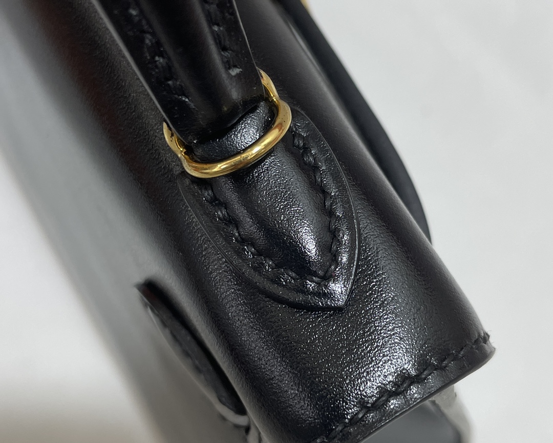 Hermès（爱马仕）Mini Kelly 迷你凯莉 Box 黑色 金扣 19cm