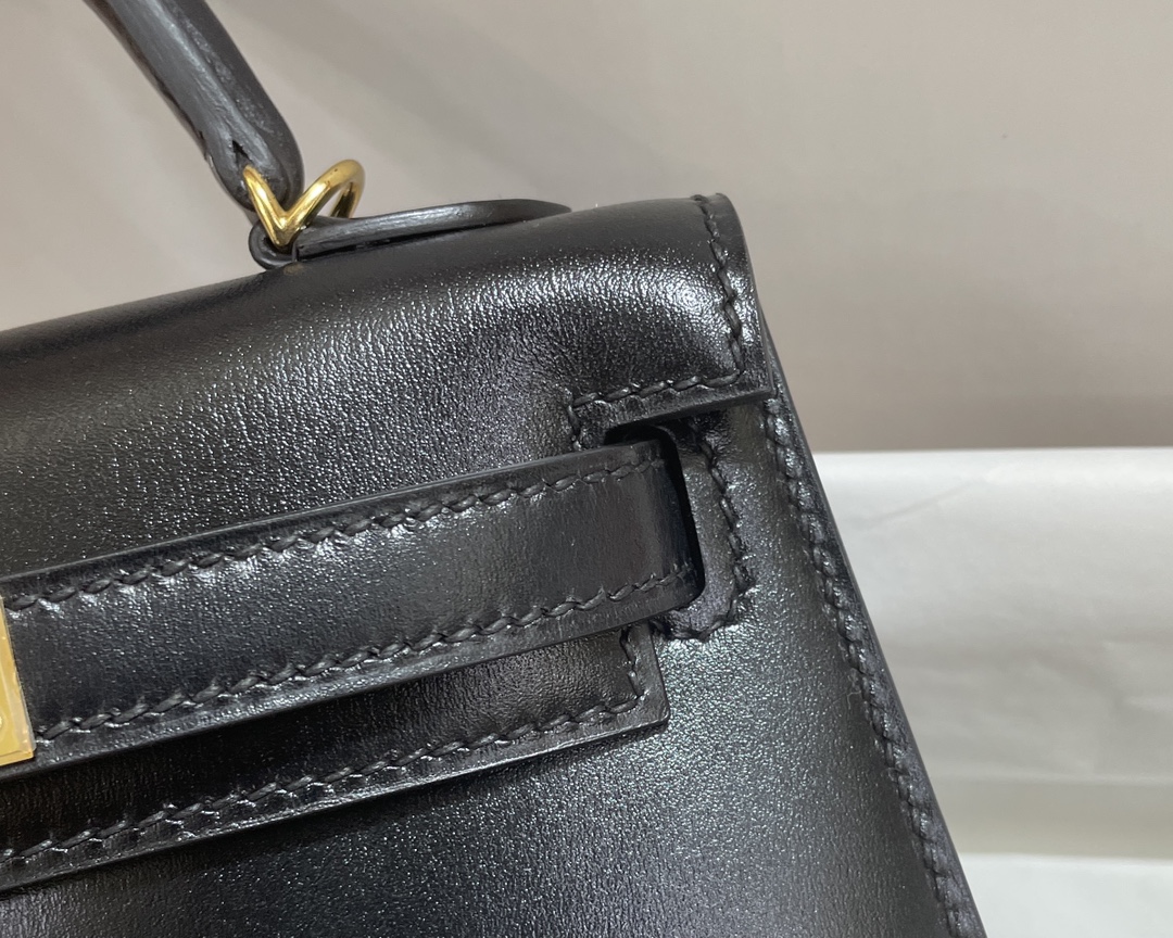 Hermès（爱马仕）Mini Kelly 迷你凯莉 Box 黑色 金扣 19cm