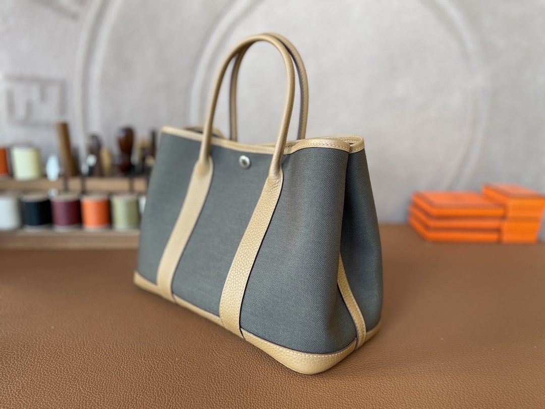 Hermès（爱马仕）Garden Party 花园包 TC 拼 帆布 饼干色 拼 军绿色 银扣 30cm