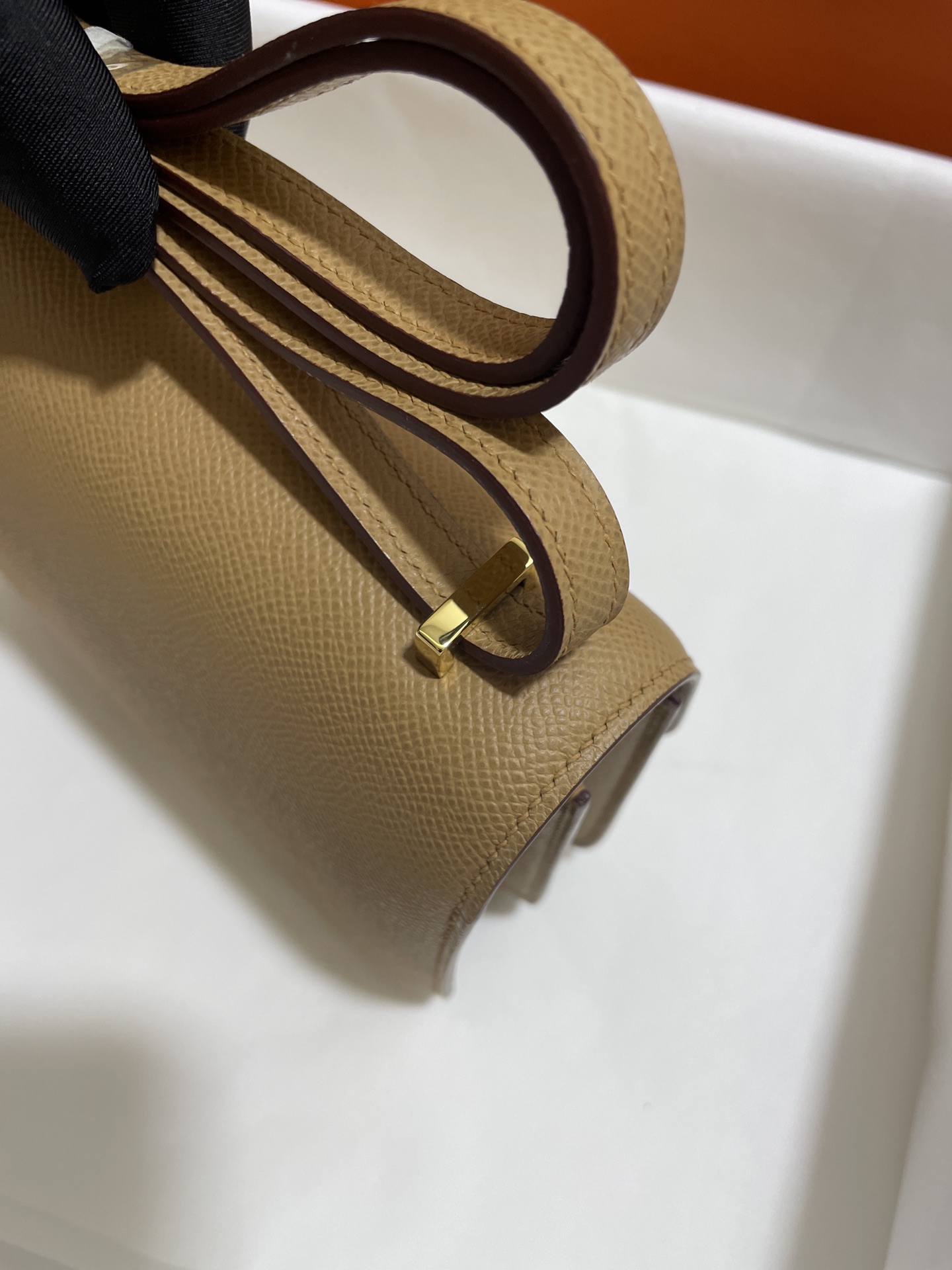 Hermès（爱马仕）Constance 康康 epsom 饼干色 金扣 19cm