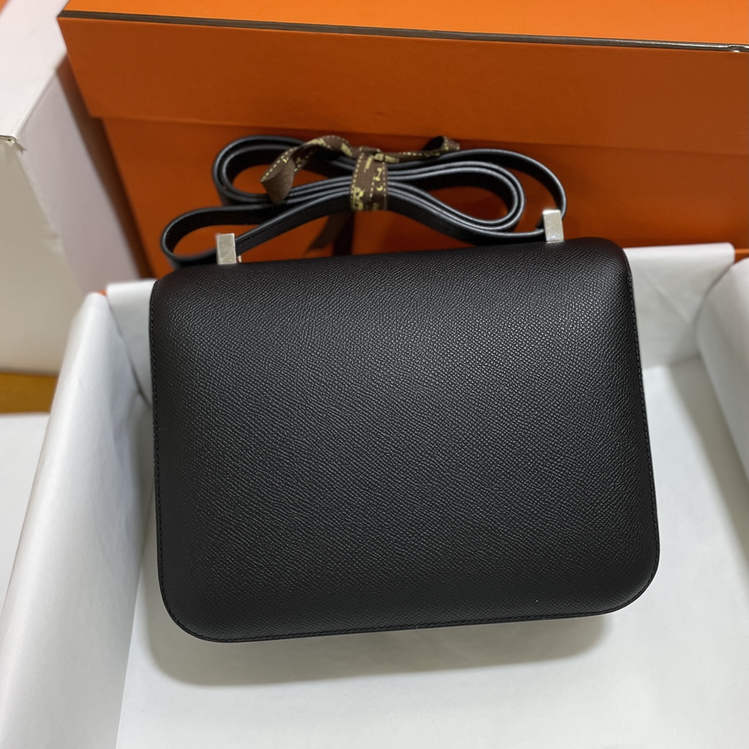 Hermès（爱马仕）Constance 康康 epsom 黑色 银扣 19cm